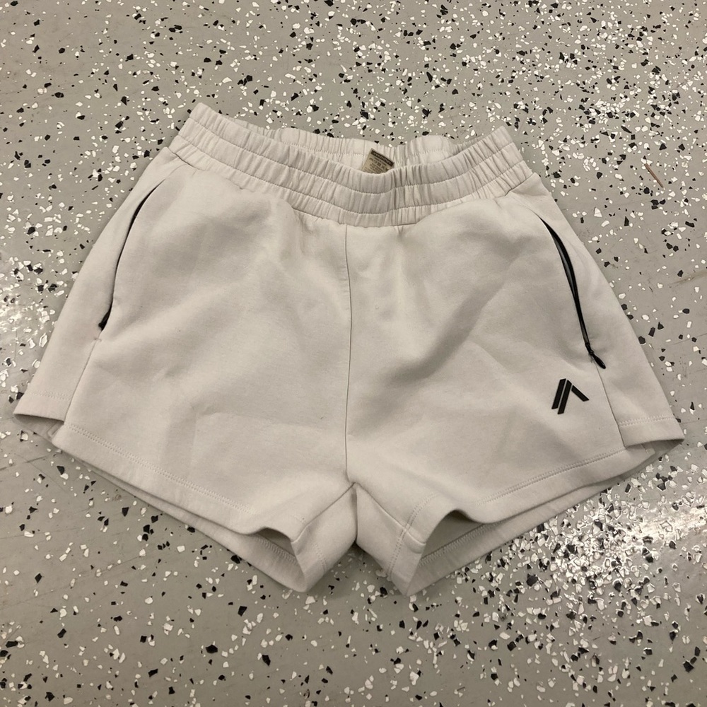 ALPHALETE SHORTS SIZE M